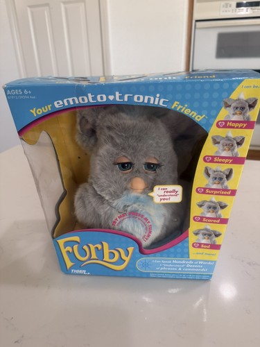 Raro 2005 furby - raro, corpo
