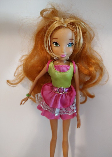 Winx club flora bambola stile - winx,