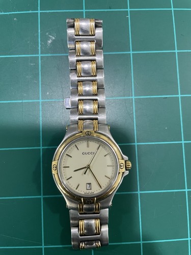 Gucci 9040m two tone quartz - two,