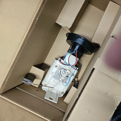 Gruppo pompa carburante nel