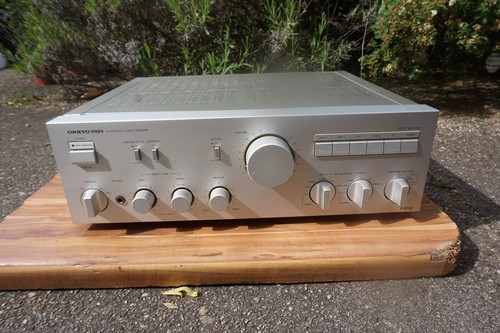 Amplificatore integrato grande