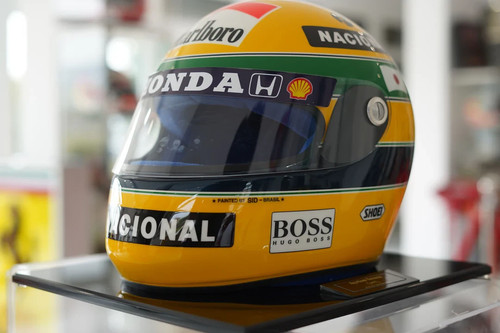1992 ayrton senna shoei - ayrton,