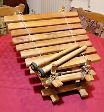 Balafòn: strumento musicale a percussione dell'Africa occidentale, 8 lame