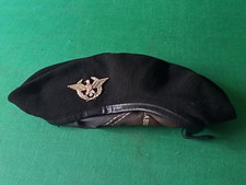 BASCO NERO MILITARE CON FREGIO GENERALE ESERCITO ITALIANO VINTAGE. CE67