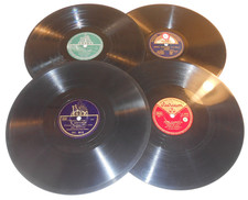 LOTTO di 4 DISCHI GRAMMOFONO