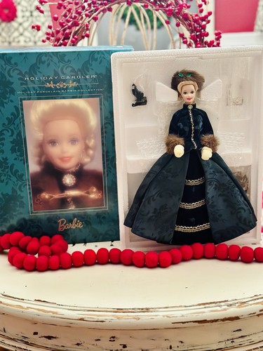 Barbie holiday caroler - barbie,