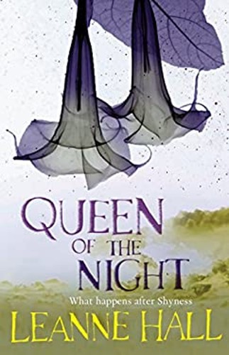 Queen the night - the, paperback