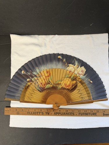 Antico ventaglio vintage