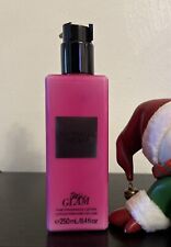 VICTORIA’S SECRET TEASE GLAM