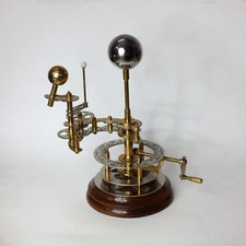 Orrery ottone che mostra - orrery,