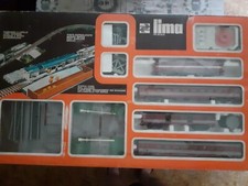 Lima treno rapido francese con BB 9200 rossa, un bagagliaio e due carrozze