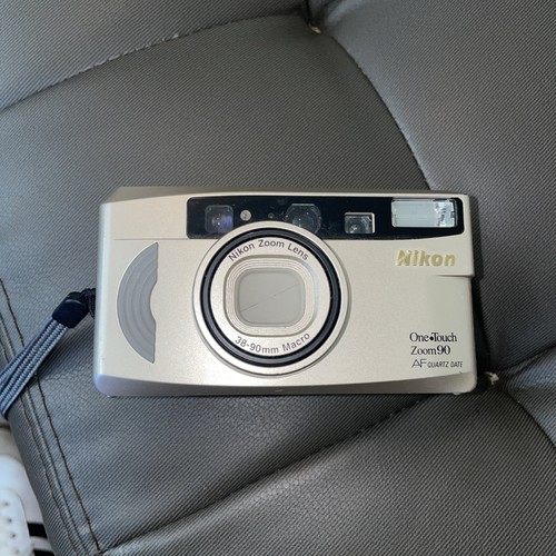 Nikon one touch zoom - one, af