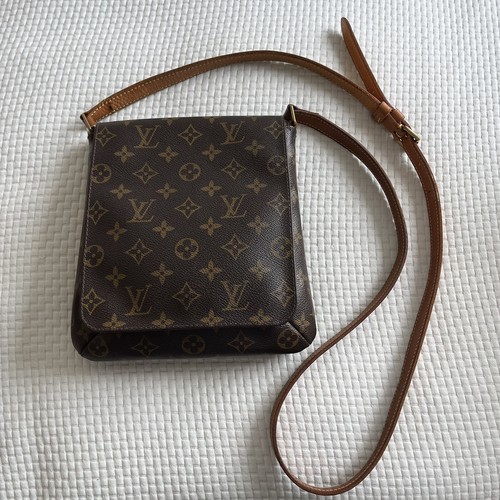 Borsa tracolla louis vuitton - a,