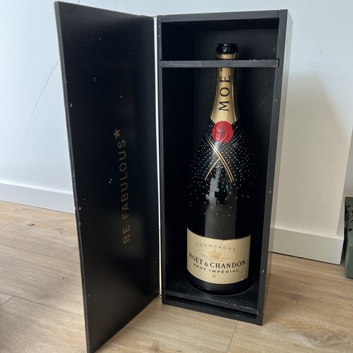Moet chandon champagne - moet, &