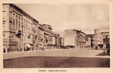 2396) CARTOLINA TRIESTE PIAZZA