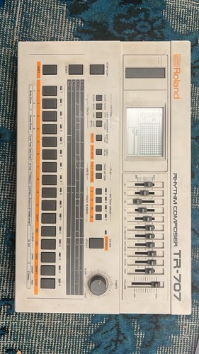 Batteria analogica compositore