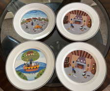 Lot of 4 Dinner Plates, Design