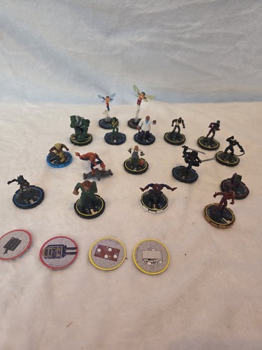 Marvel heroclix figure bundle - marvel,