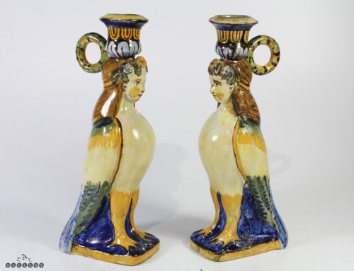 Antico candelabro arpia