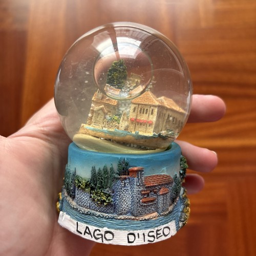 Palla vetro con neve - vetro, lago