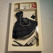 2001 BLACK ENCHANTMENT Silkstone BARBIE Fashion Model Collezione.VEDI DESCRIZIONE