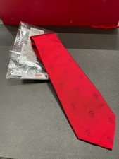 Cravatta rossa in seta modello