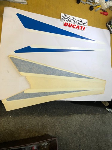 Autocollant flanc dessous - flanc,