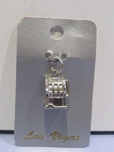 Vecchio ciondolo forma di - vecchio, a