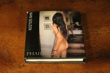 Nan Goldin (55s) .. Costa