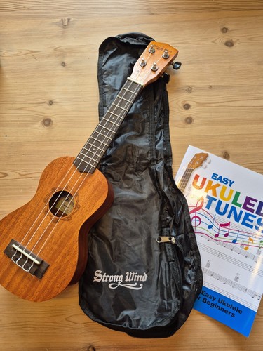 Ukulele vento forte - forte, con