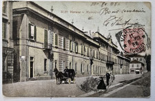 Cartolina 1908 Varese Municipio con carrozza cavallo passanti piccola viaggiata