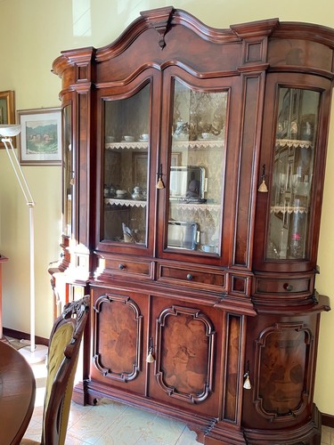 Credenza con tavolo circolare - con,