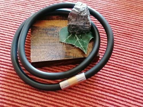 Collana caucciù acciaio - caucciù,