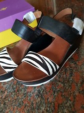 Scarpe Donna Sandali Zeppa cinturino Nero e zebrato