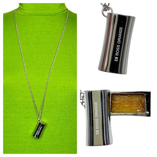 Collana con ciondolo profumo