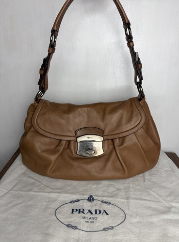 Prada shoulder bag sidonie - prada,