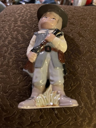Statuina vintage ragazzo - statuina,