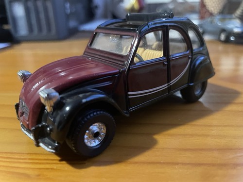 Citroën 2cv charleston - charleston, corgi