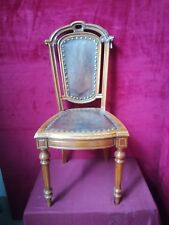 Quattro sedie in noce  schienale e seduta in pelle  periodo primi Novecento