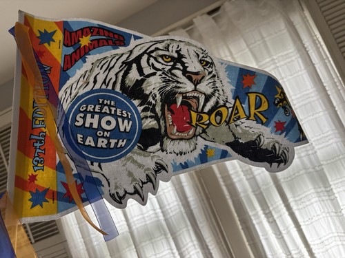 137 greatest show - 137°,