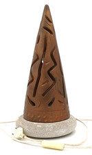 ARTIGIANATO PUGLIESE LAMPADA DA TAVOLO A CONO -  COTTO E TUFO ( 1 )