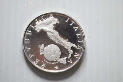 Moneta celebrativa 500 lire - moneta,