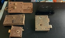 4 serrature antiche Senza chiavi