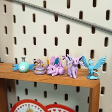Pokemon Miniatura ESPEON EKANS