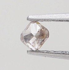 Diamante Naturale 0.11ctw Rosa