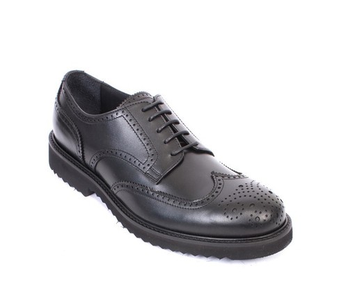 Scarpe eleganti stringate