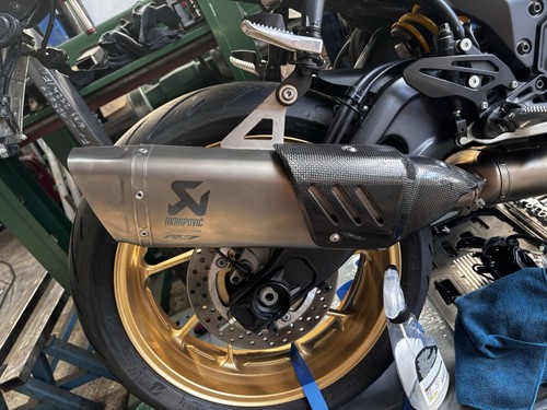 Scarico akrapovic completo - akrapovic,