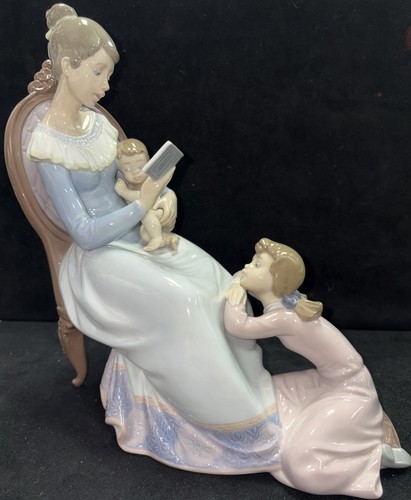 Lladro story hour porcelain - hour",