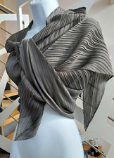*****Miyake Pleats Please