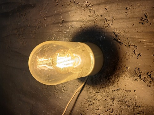 Vecchia lampada parete o - lampada,